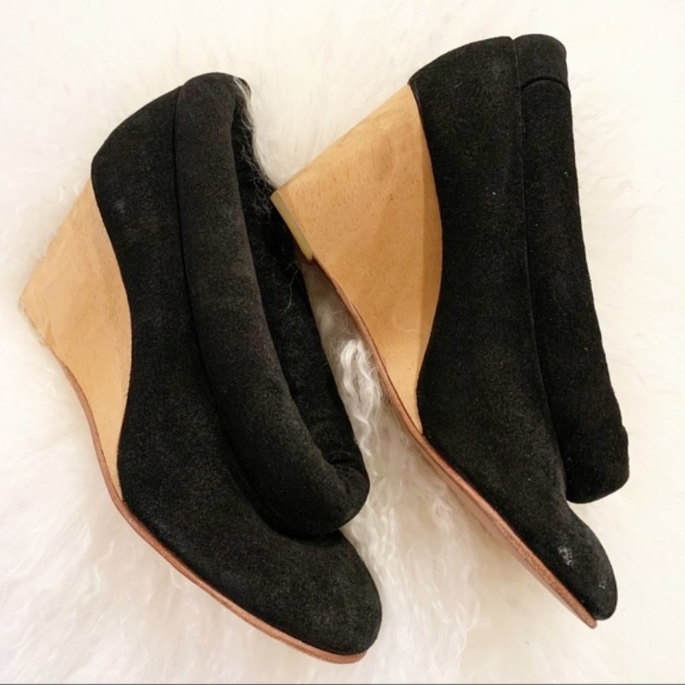 A Détacher | Funky Unique Avant Garde Suede Wedges